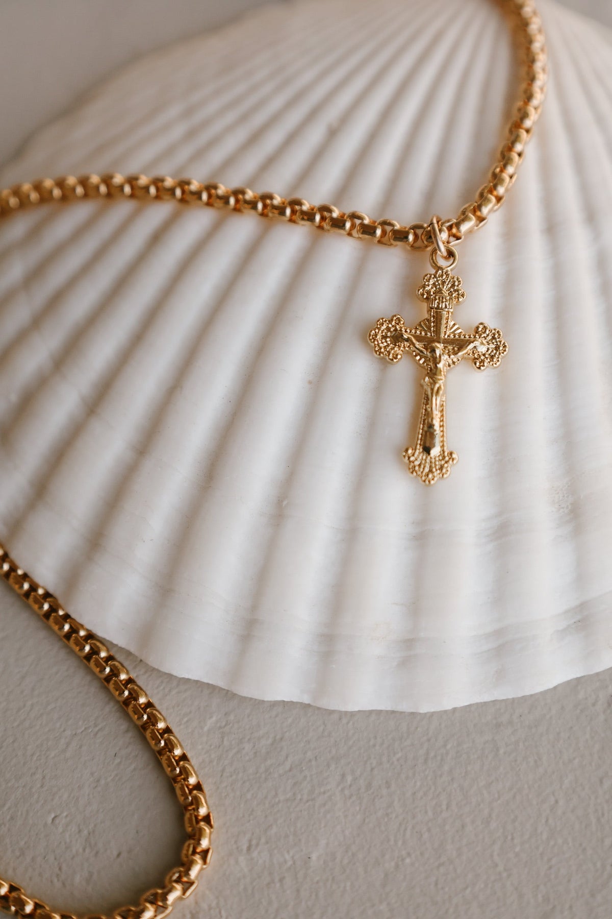 Men’s Crucifix Necklace
