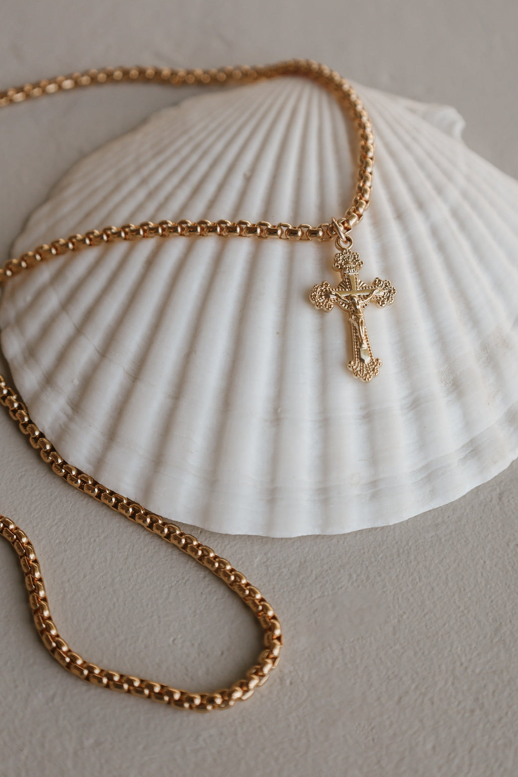 Men’s Crucifix Necklace