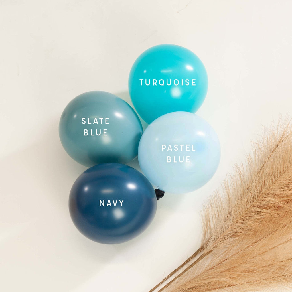 Premium Blue Ice Latex Balloon Cluster (5", 11” and 17”)